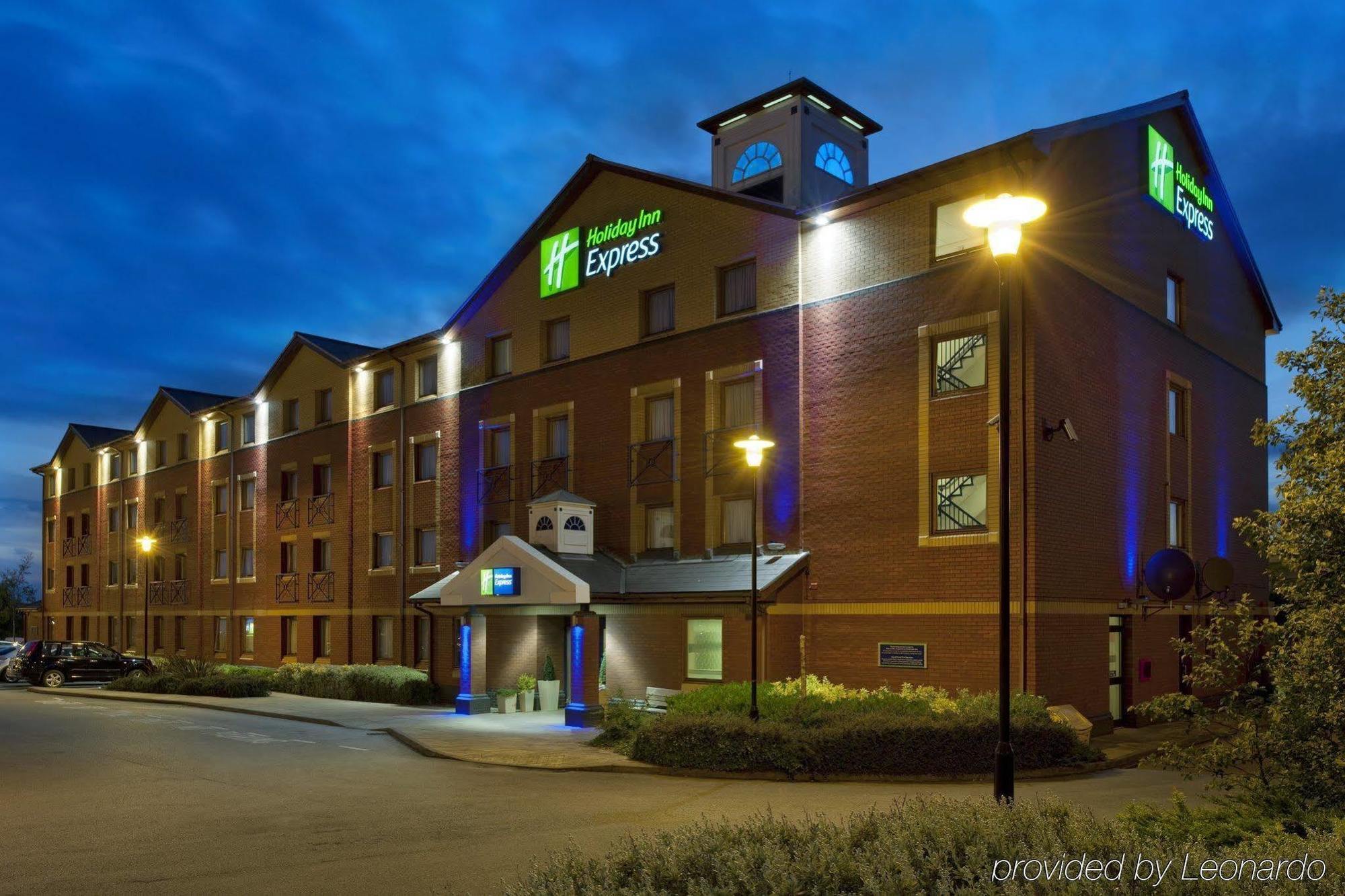 Holiday Inn Express Stoke-On-Trent By Ihg Exterior foto